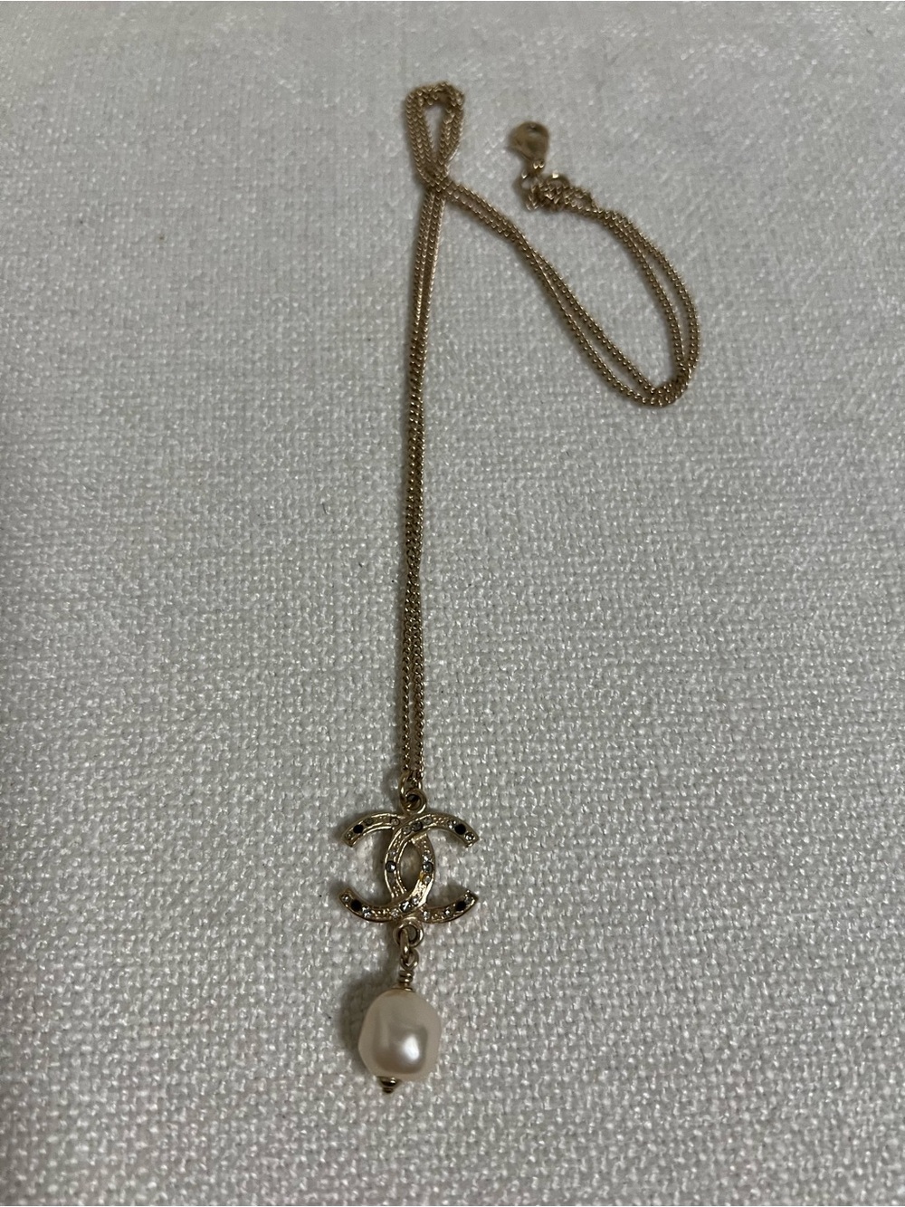 CHANEL Gold CC Logo Necklace with Pearl Drop